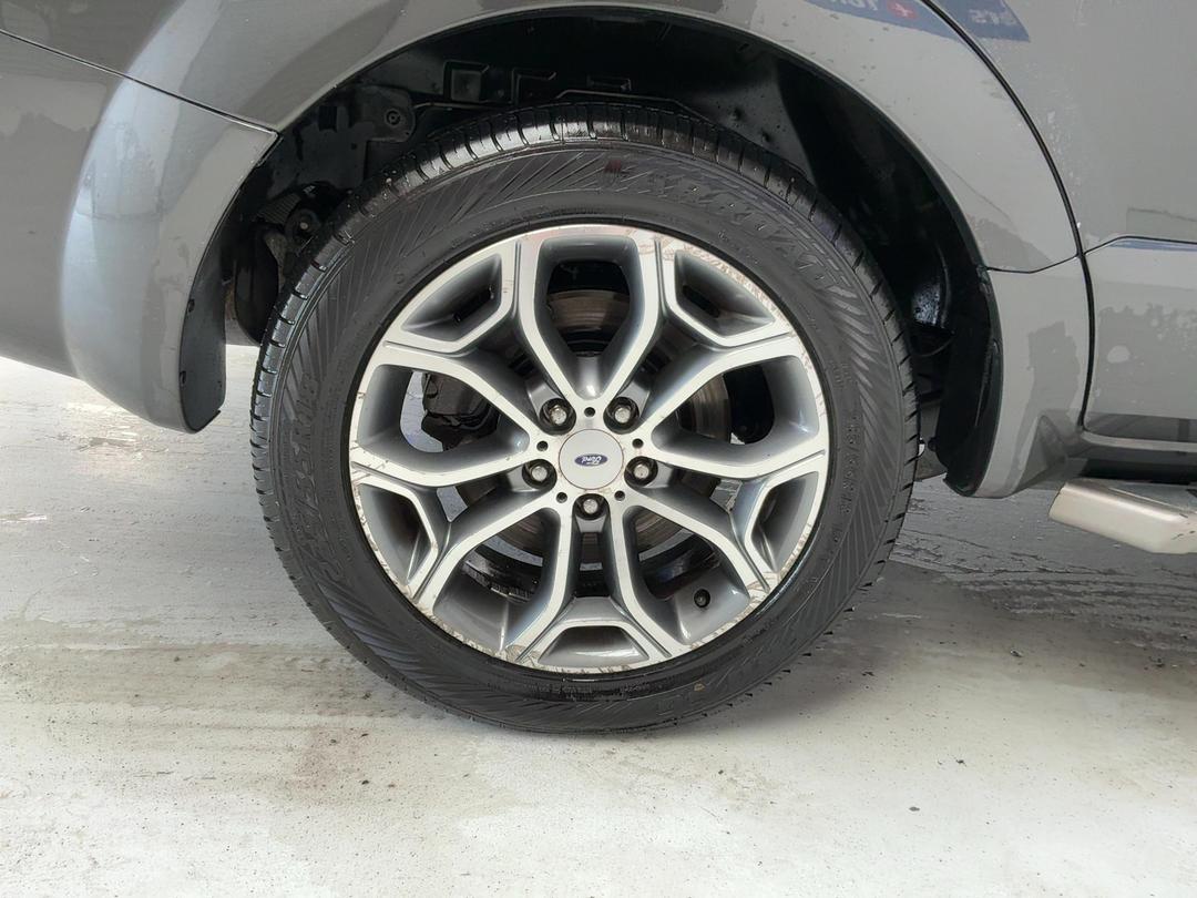 Photo '12' of Ford Territory