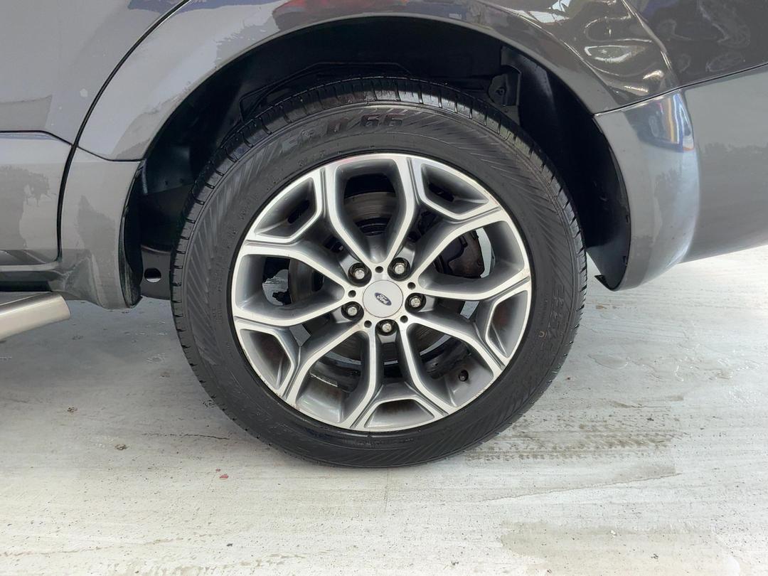 Photo '11' of Ford Territory