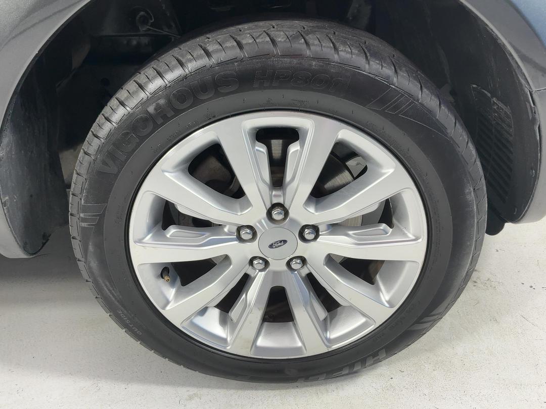Photo '9' of Ford Territory