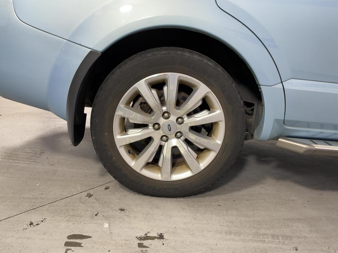 Photo '12' of Ford Territory
