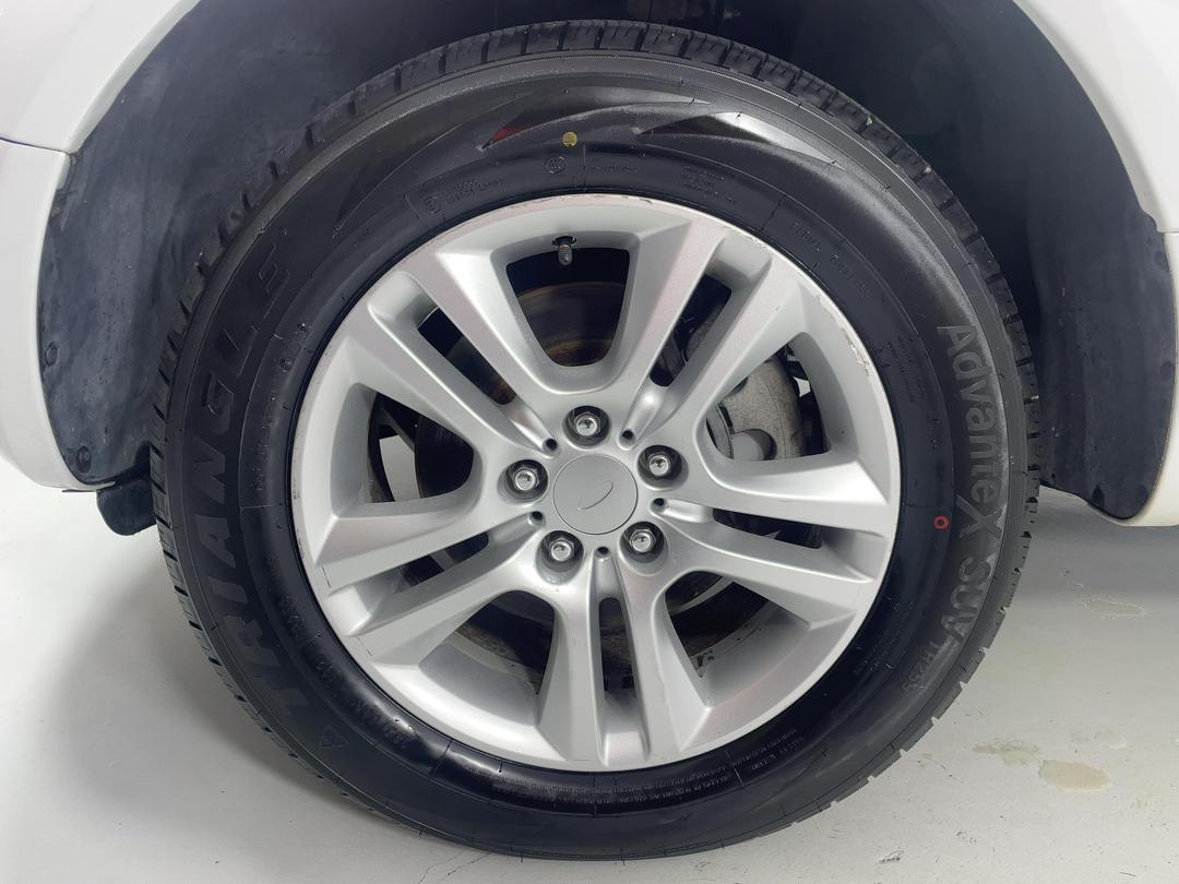 Photo '10' of Ford Territory