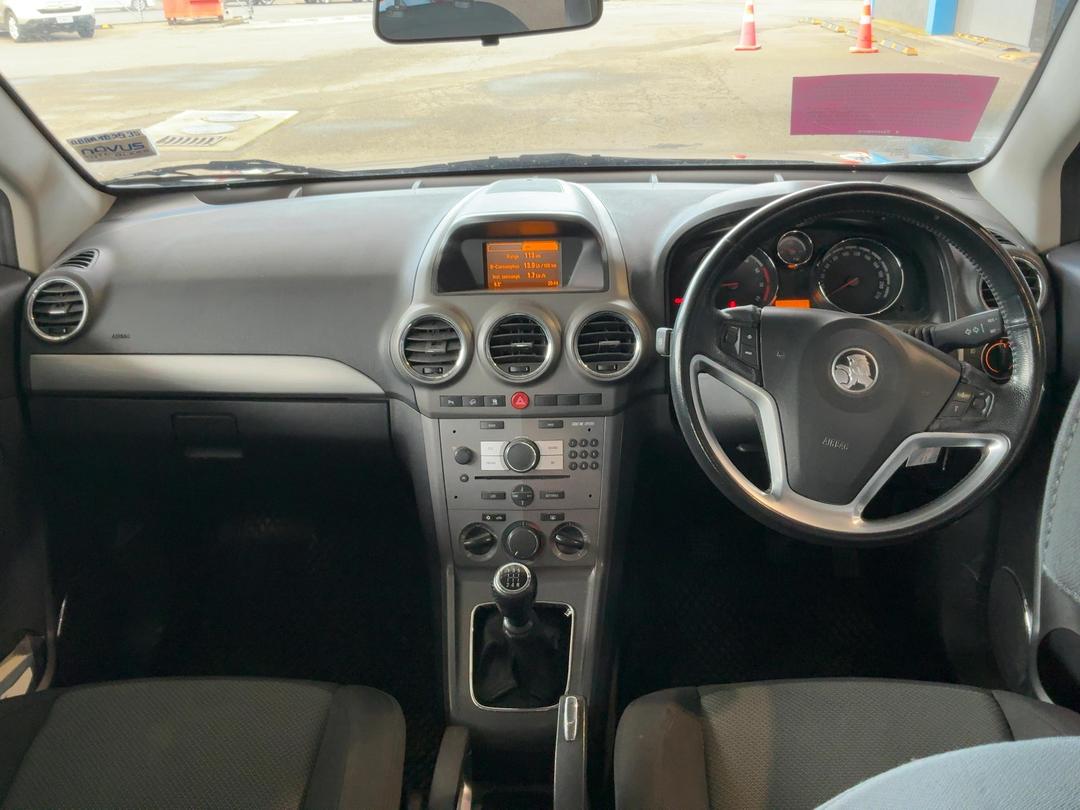 Photo '19' of Holden Captiva 5 Photo '19' of Holden Captiva 5