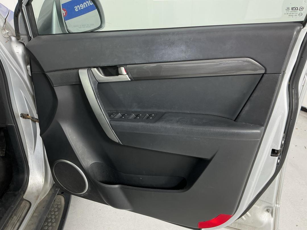 Photo '12' of Holden Captiva 7 LX V6