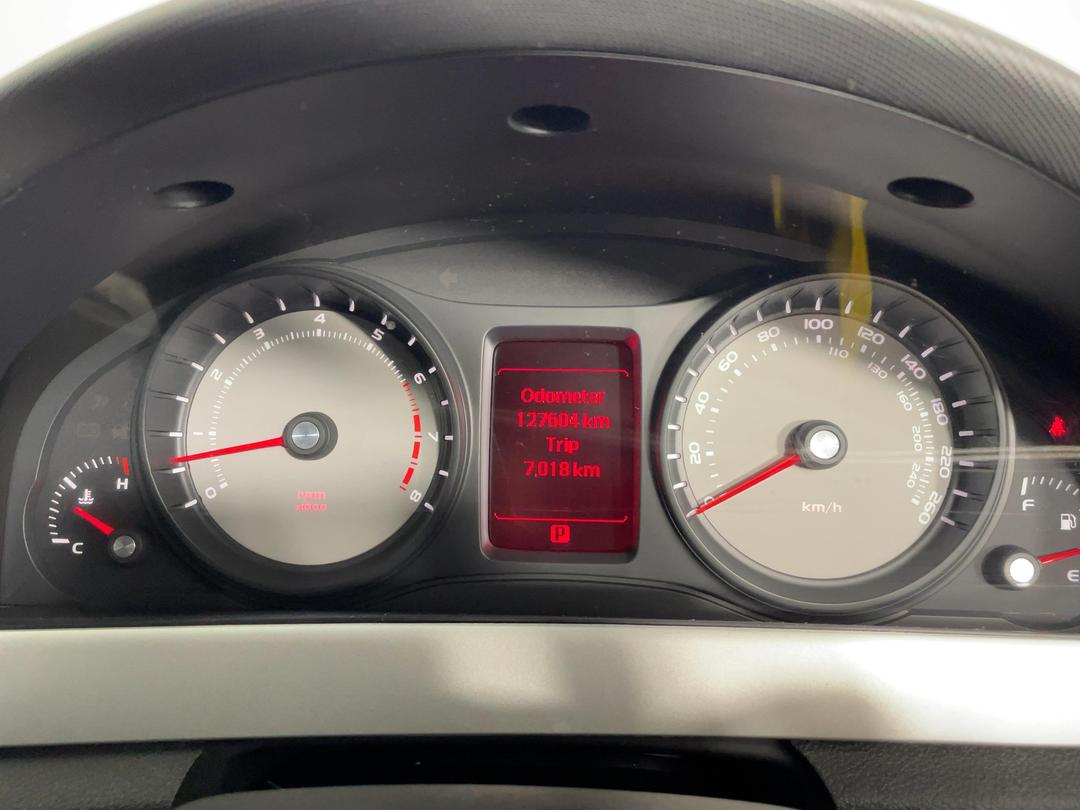 Photo '21' of Holden Commodore