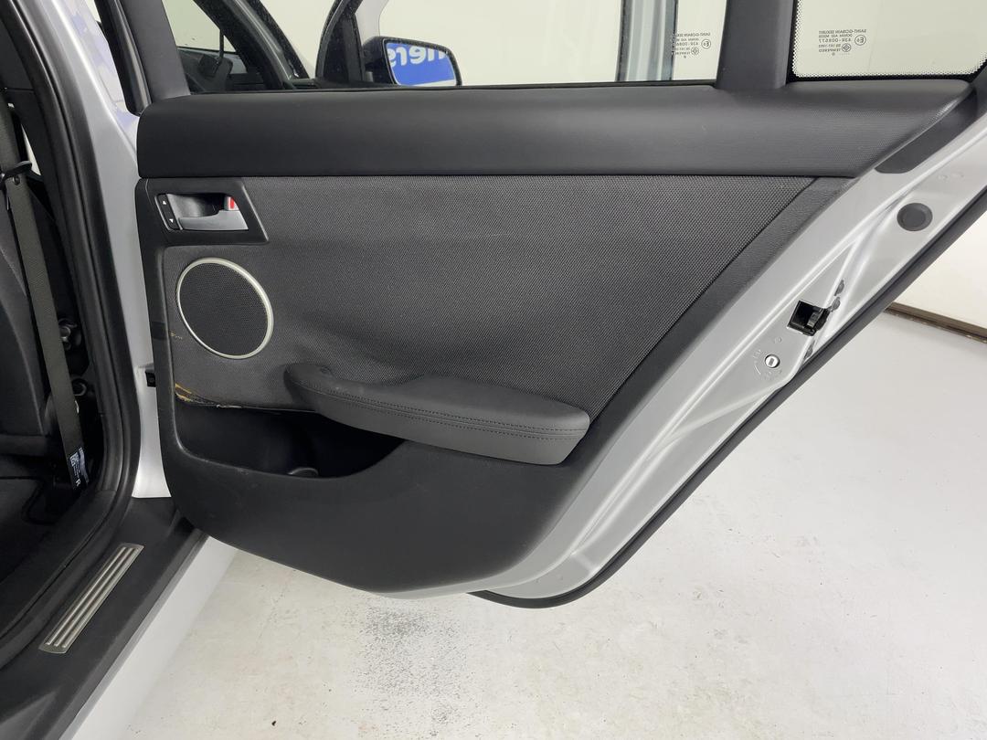 Photo '19' of Holden Commodore