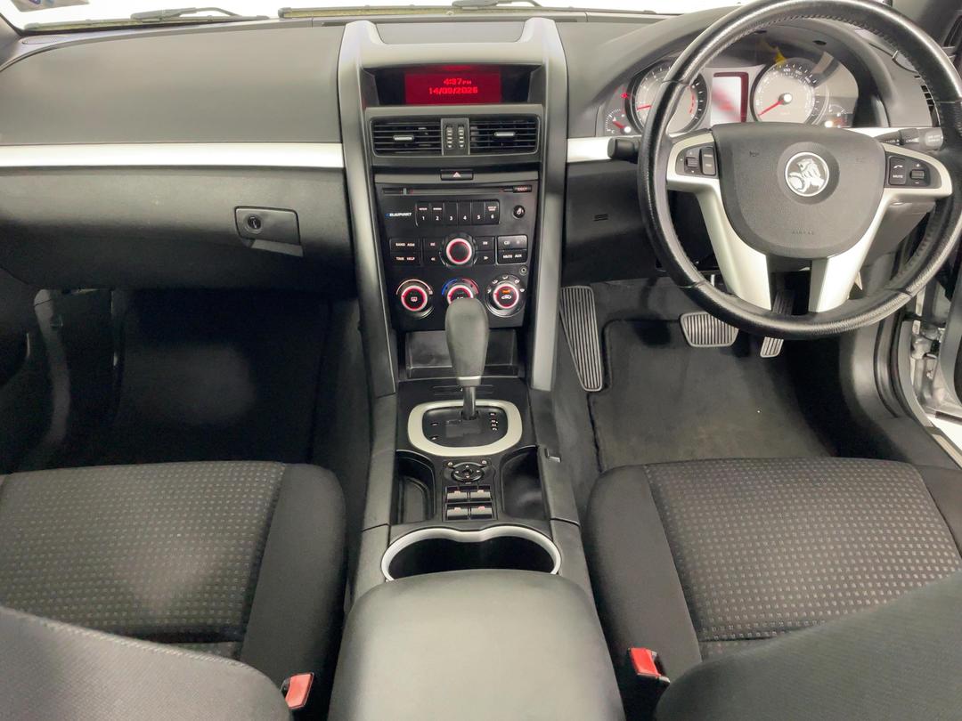 Photo '17' of Holden Commodore