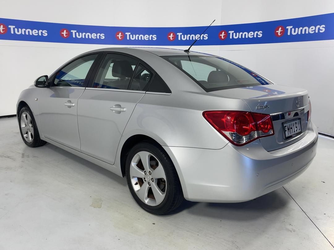 Photo '5' of Holden Cruze