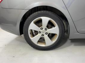 Photo '12' of Holden Cruze