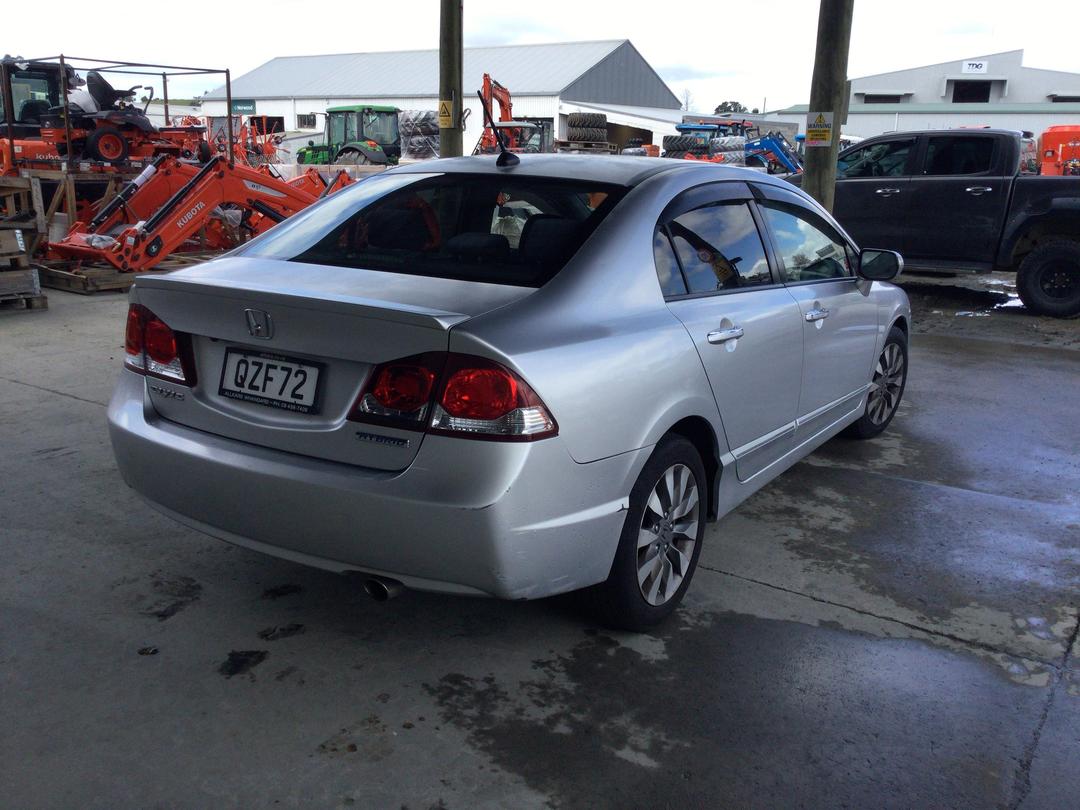 Photo '7' of Honda Civic Hybrid Photo '7' of Honda Civic Hybrid
