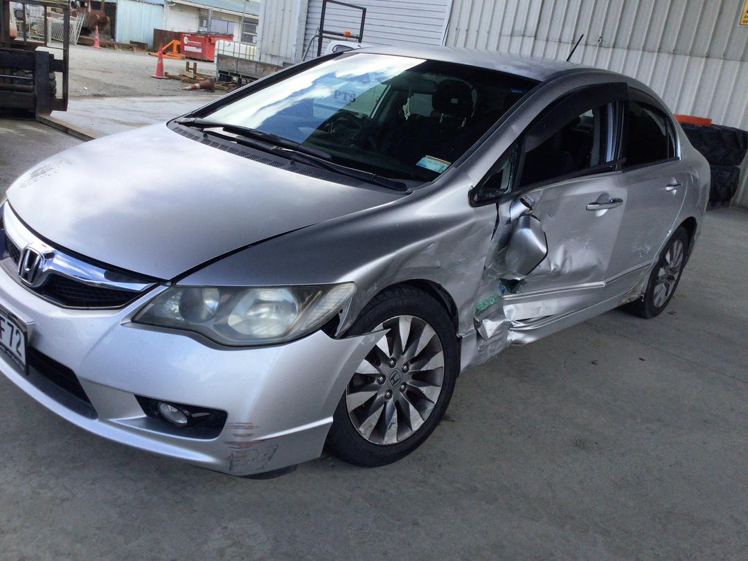 Photo '13' of Honda Civic Hybrid Photo '13' of Honda Civic Hybrid