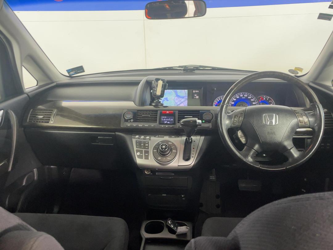 Photo '17' of Honda Elysion