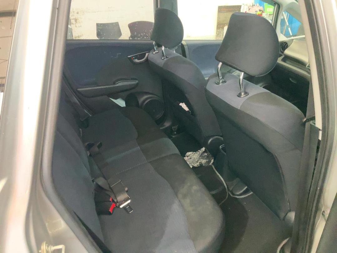 Photo '6' of Honda FIT