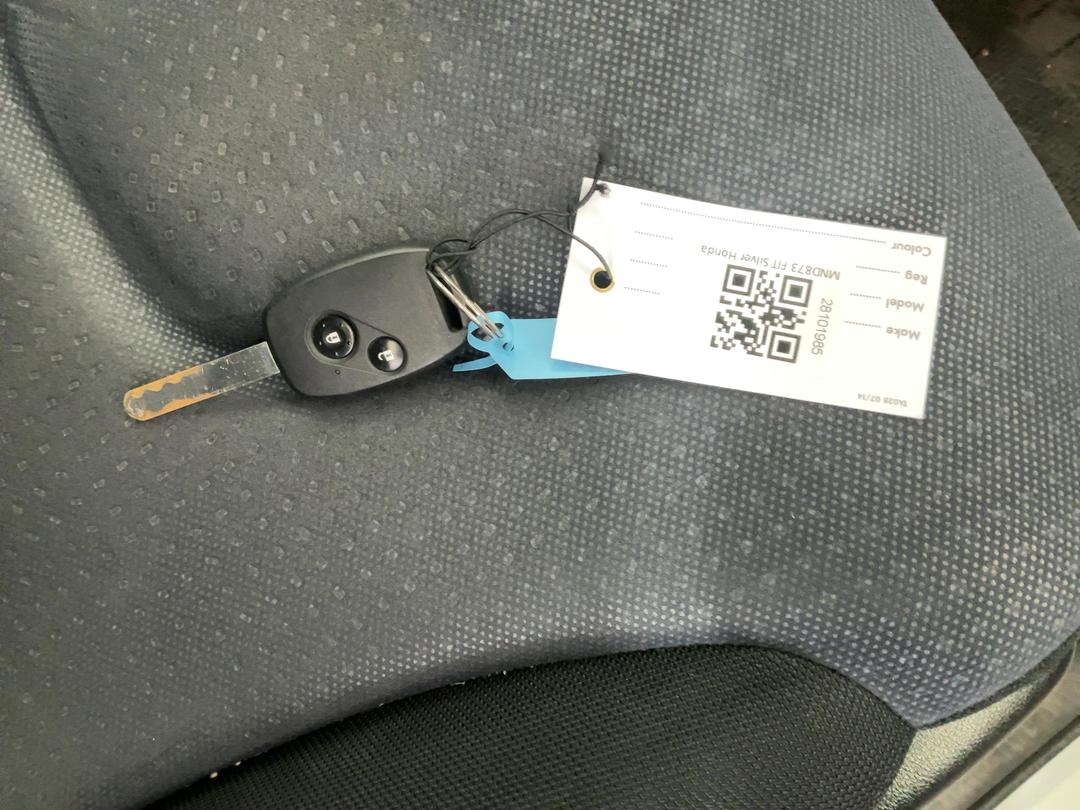 Photo '13' of Honda FIT