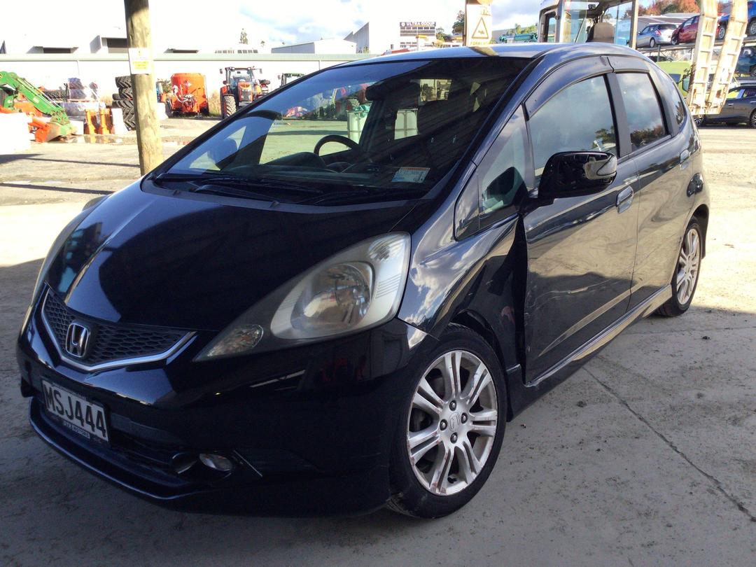 Photo '3' of Honda FIT RS