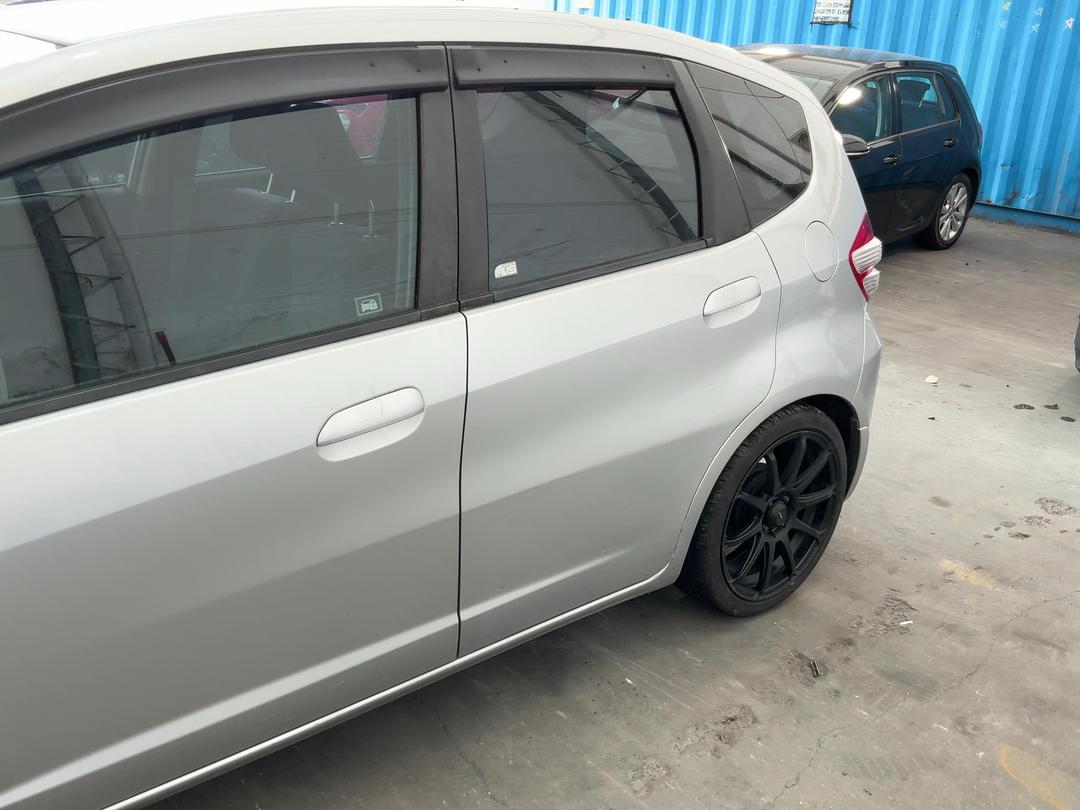 Photo '9' of Honda FIT Photo '9' of Honda FIT