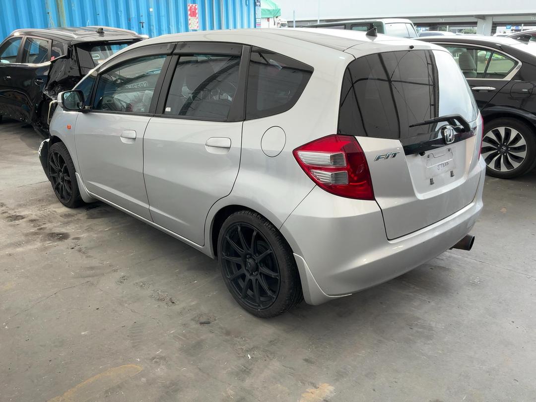 Photo '11' of Honda FIT Photo '11' of Honda FIT