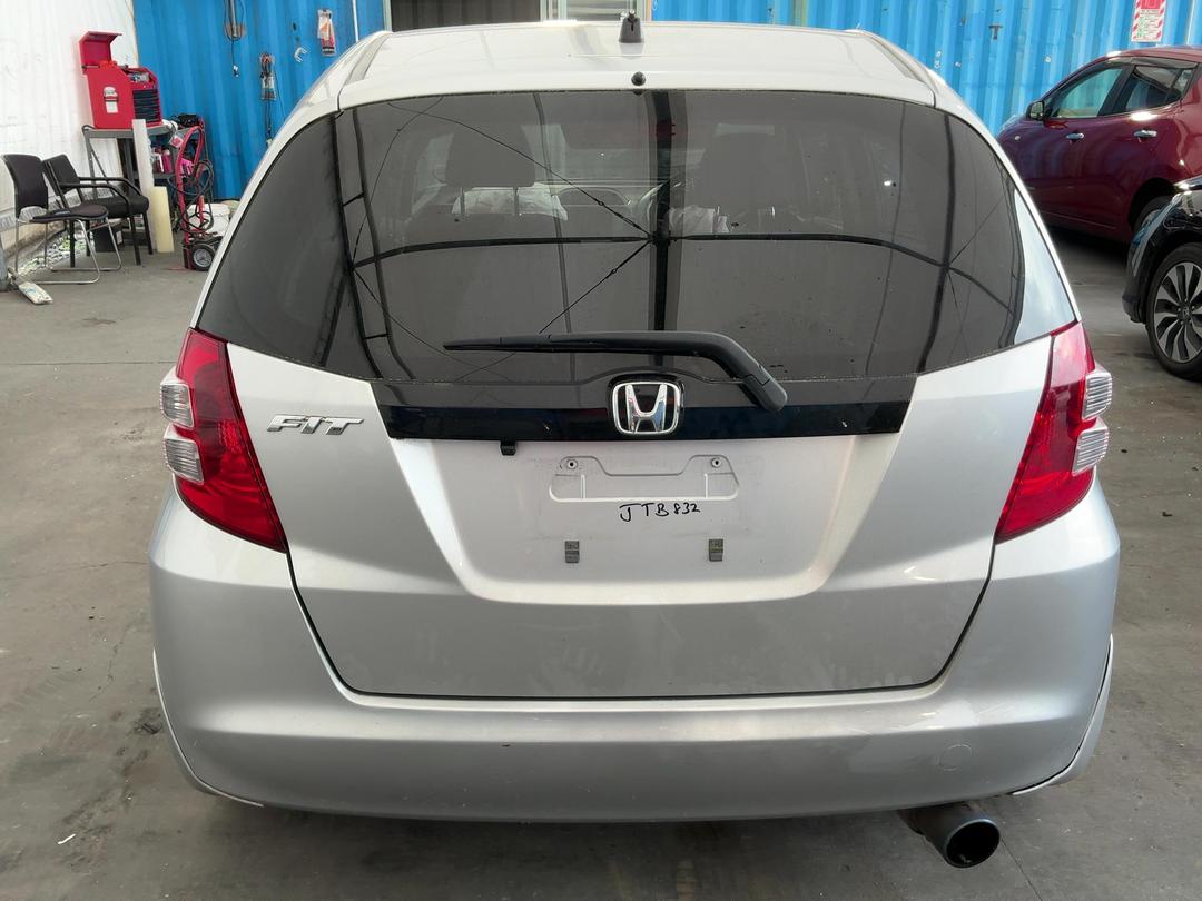 Photo '12' of Honda FIT Photo '12' of Honda FIT