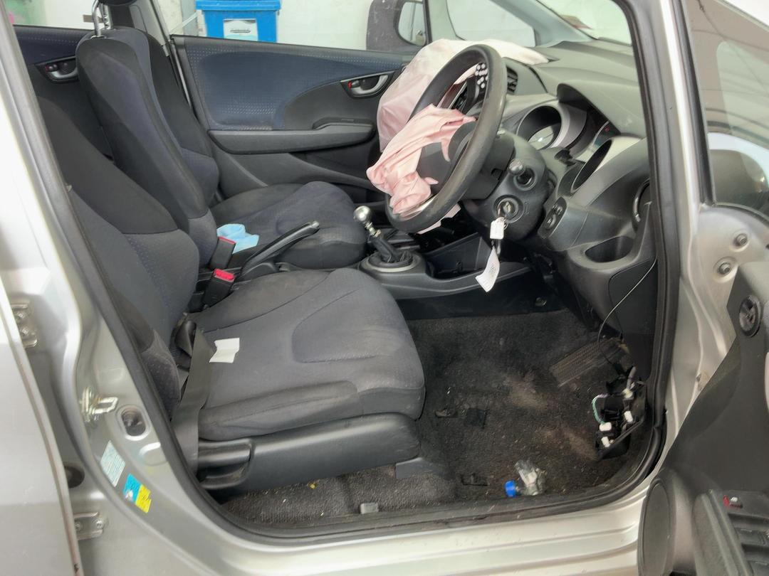 Photo '18' of Honda FIT Photo '18' of Honda FIT