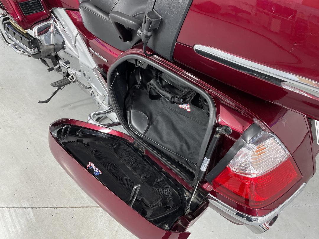 Photo '11' of Honda GL 1800