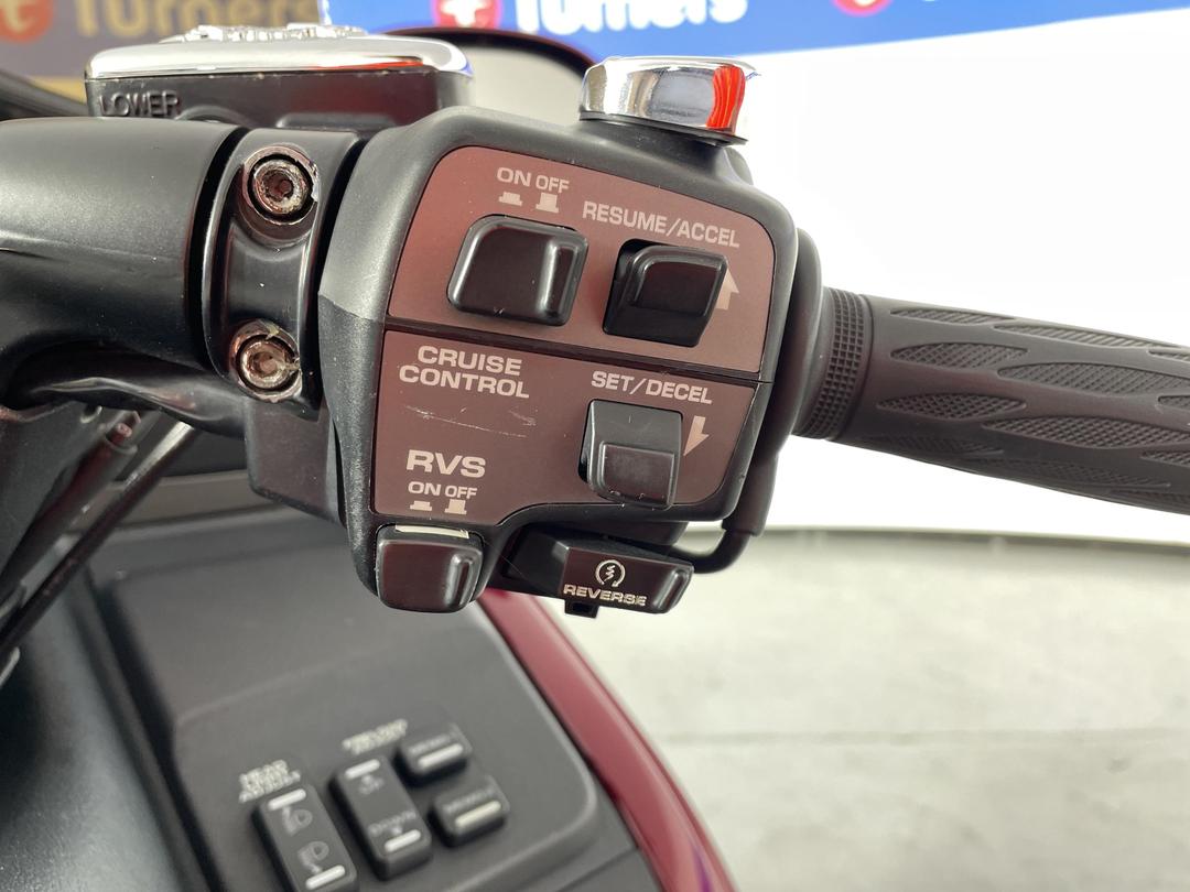 Photo '12' of Honda GL 1800