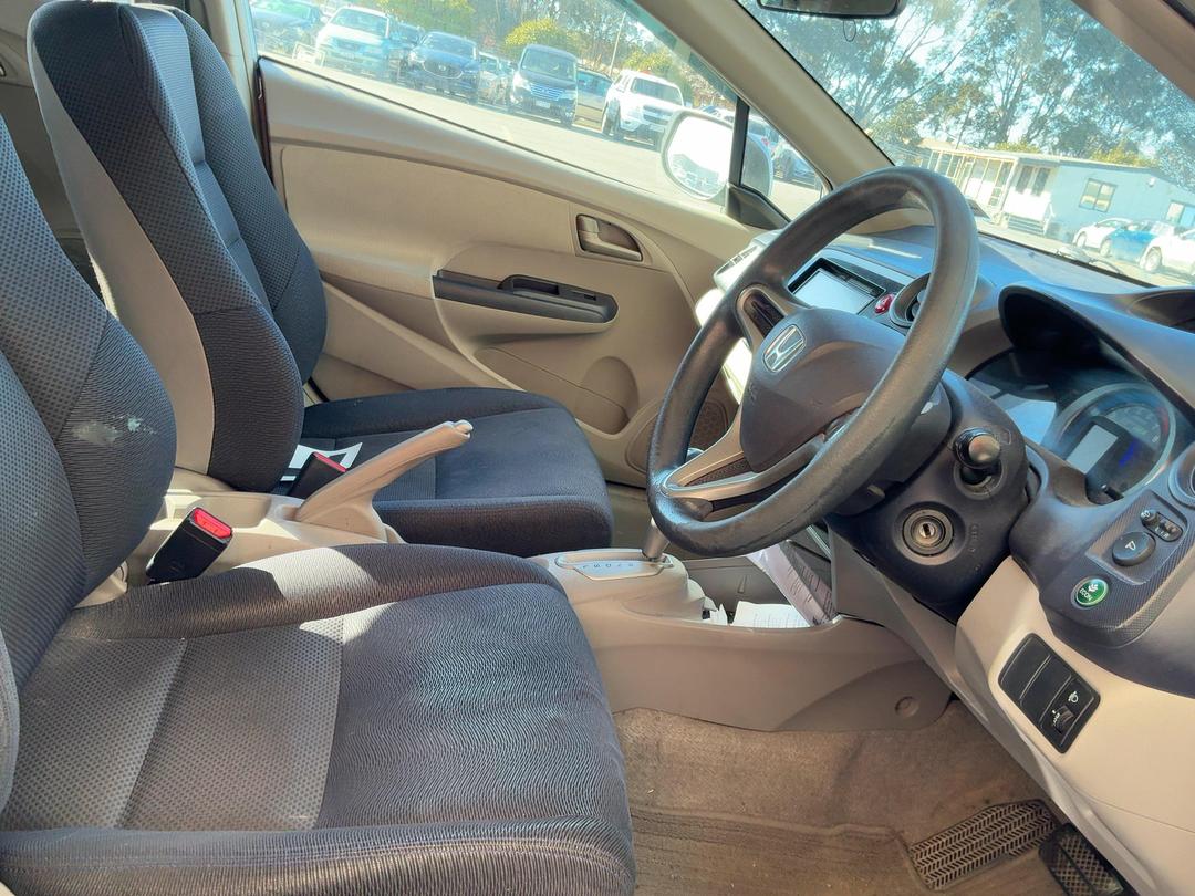 Photo '8' of Honda Insight Hybrid Photo '8' of Honda Insight Hybrid