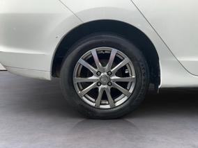 Photo '12' of Honda Insight