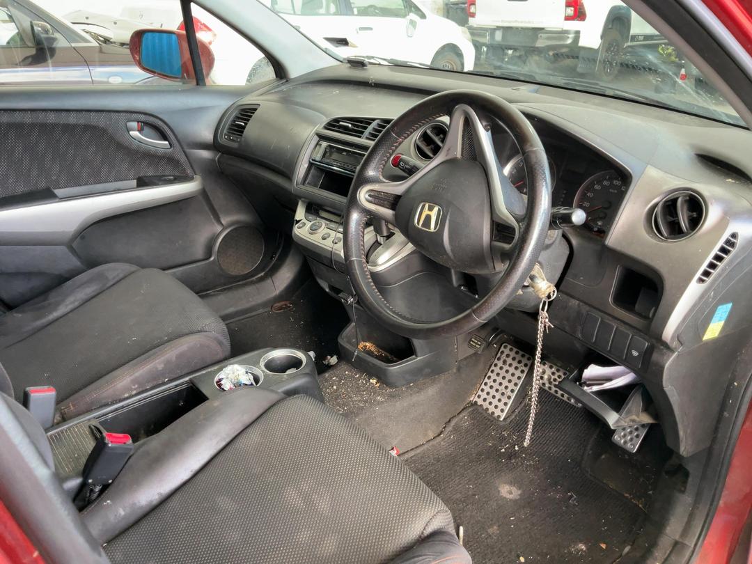 Photo '7' of Honda Stream