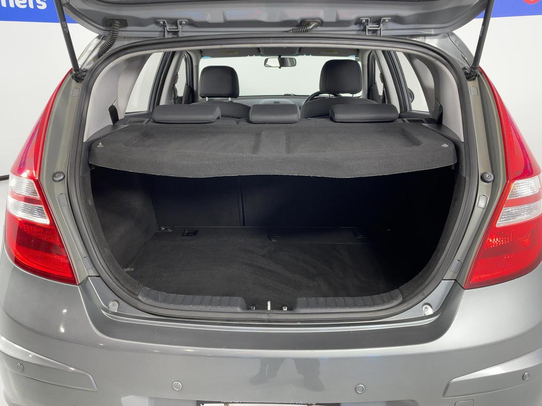 Photo '14' of Hyundai I30