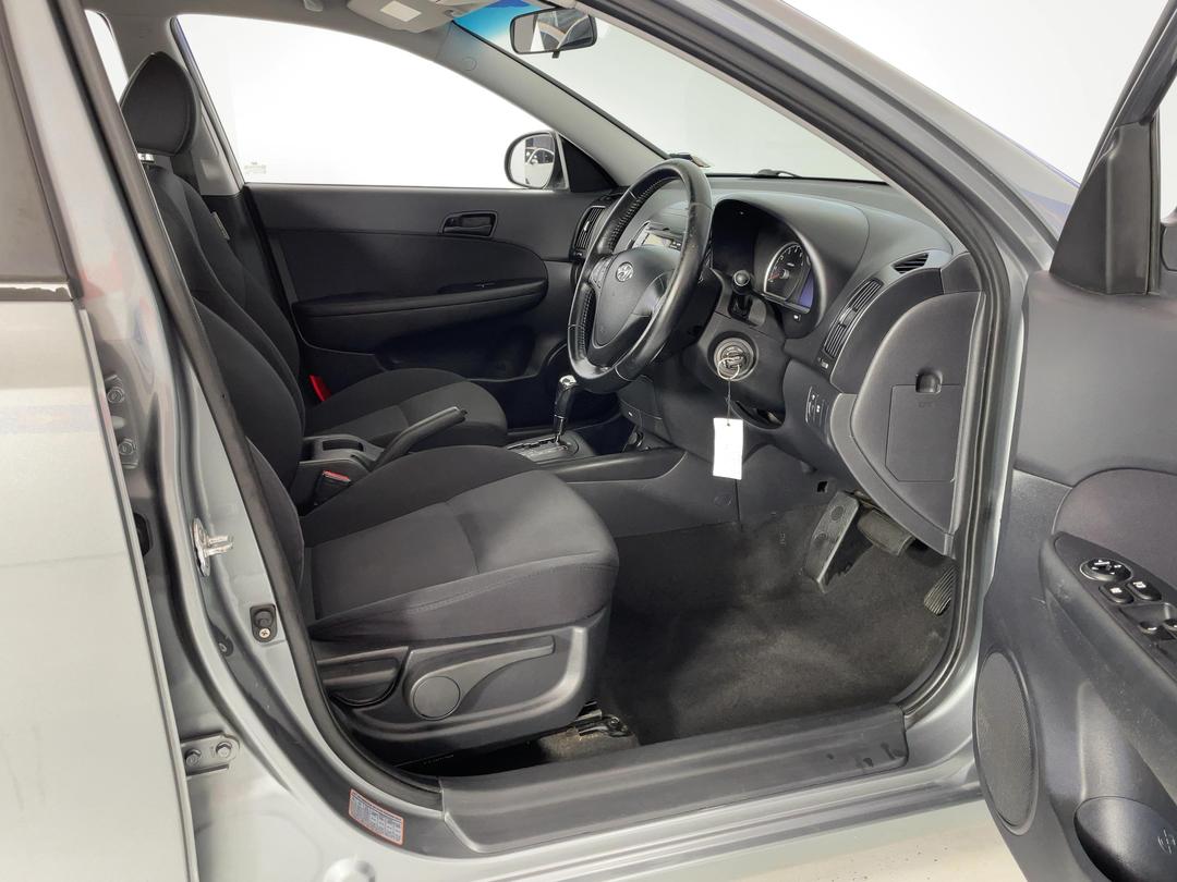 Photo '16' of Hyundai I30