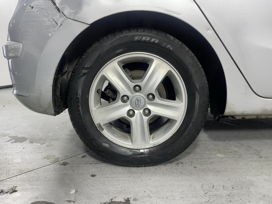Photo '12' of Hyundai I30