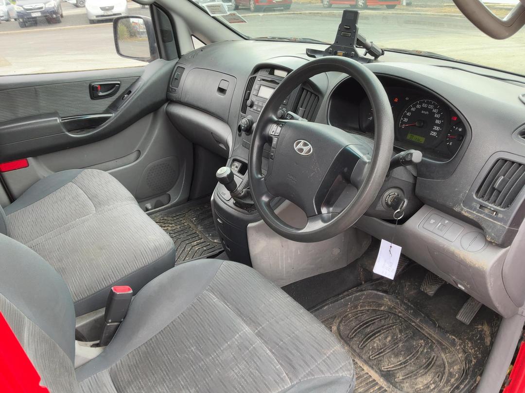 Photo '11' of Hyundai iLoad Van