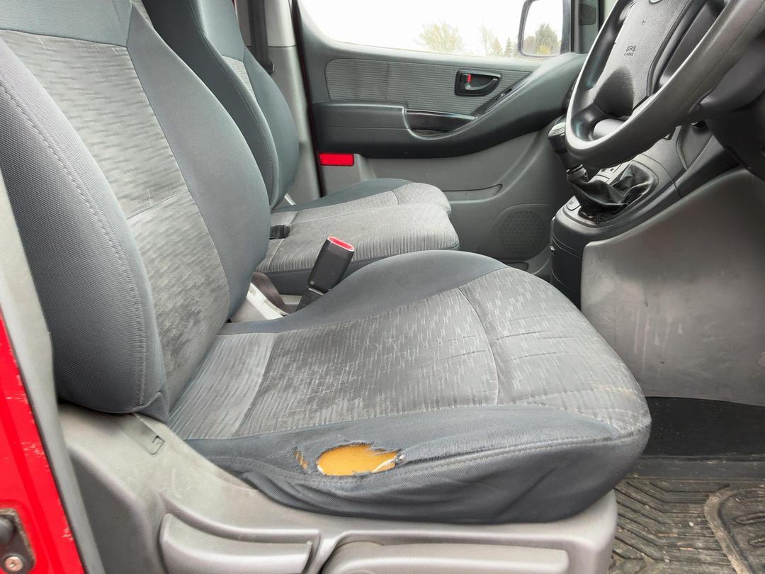 Photo '12' of Hyundai iLoad Van