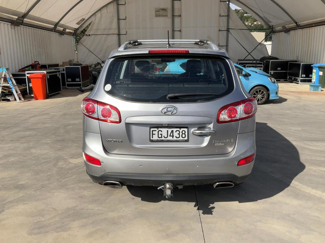 Photo '7' of Hyundai Santa FE Photo '7' of Hyundai Santa FE