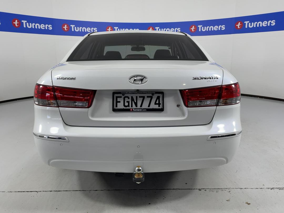 Photo '6' of Hyundai Sonata