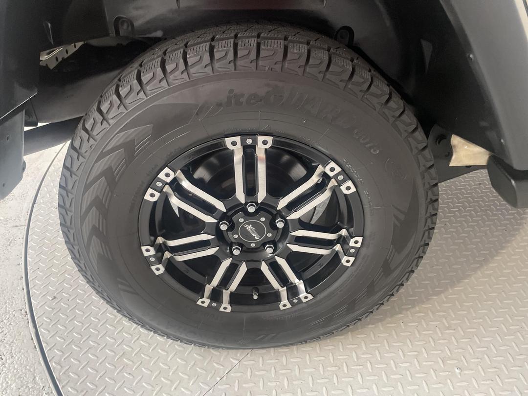 Photo '12' of Jeep Wrangler