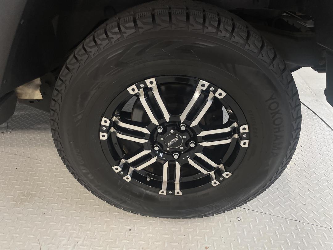 Photo '11' of Jeep Wrangler