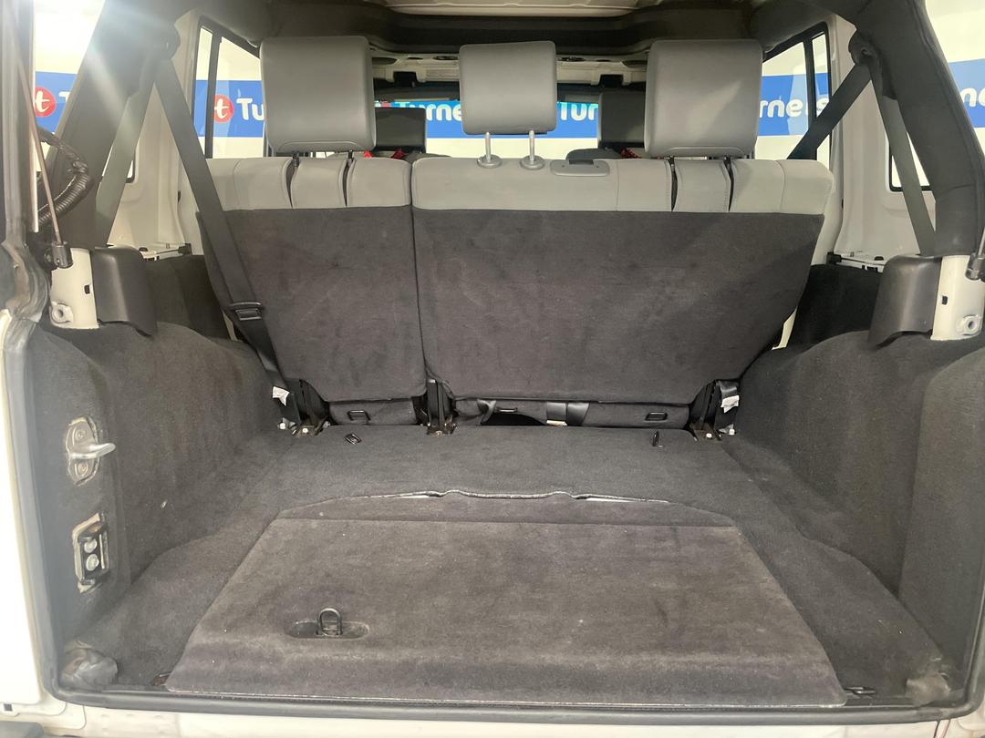 Photo '14' of Jeep Wrangler