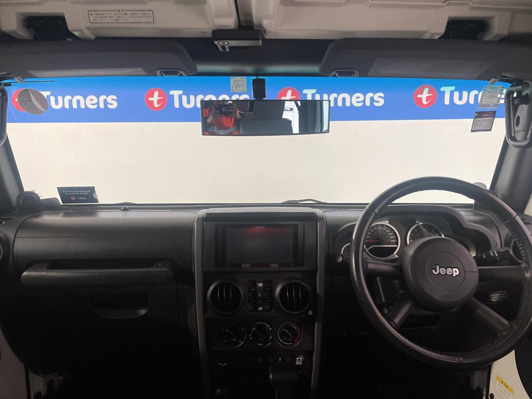 Photo '17' of Jeep Wrangler