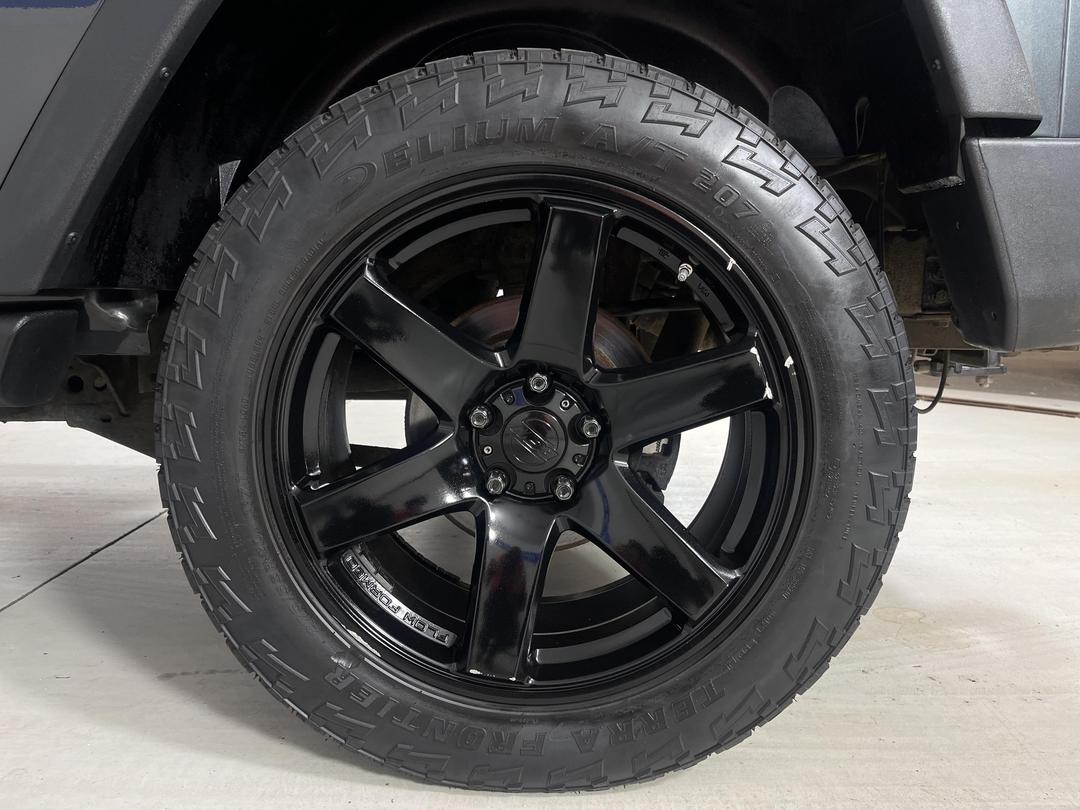 Photo '11' of Jeep Wrangler