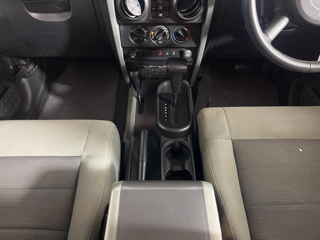 Photo '23' of Jeep Wrangler