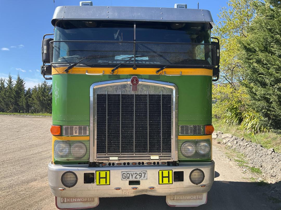 Photo '19' of Kenworth K108 Cab Chassis