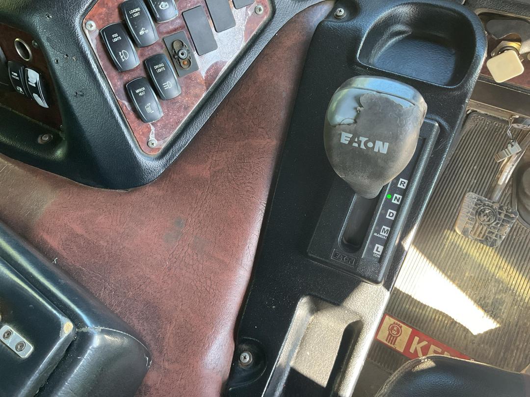 Photo '26' of Kenworth K108 Cab Chassis