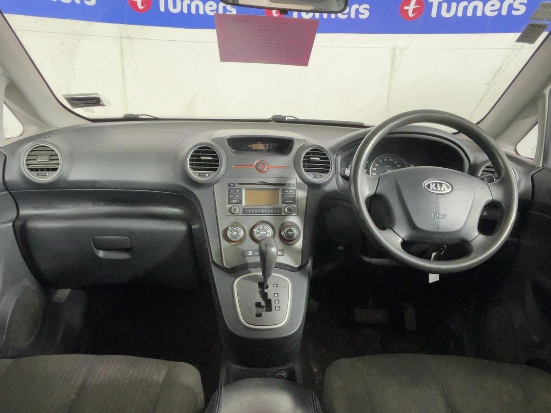 Photo '15' of KIA Carens