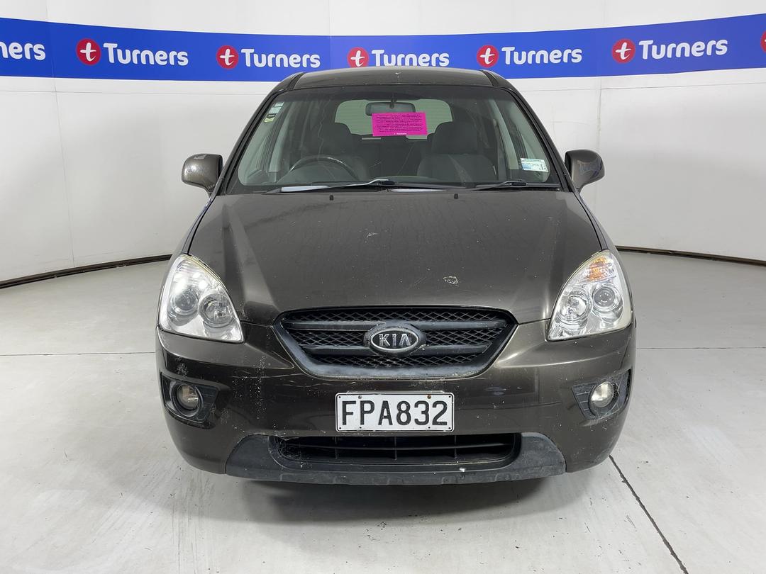 Photo '2' of KIA Carens