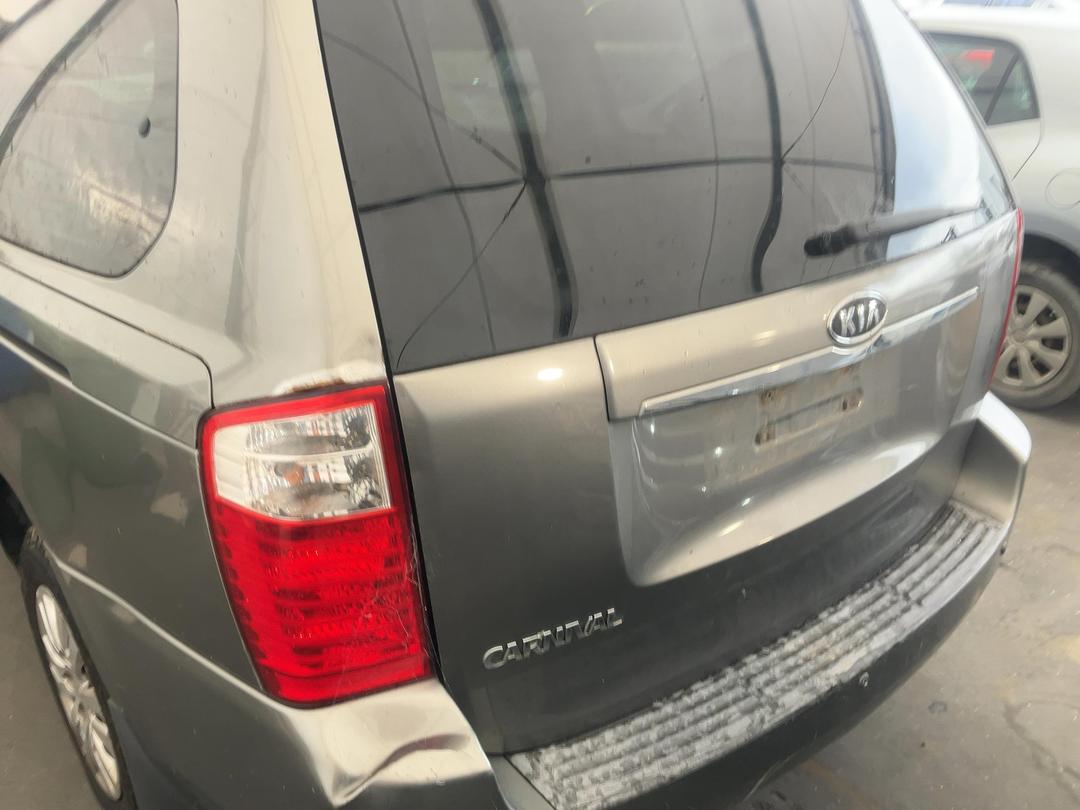 Photo '11' of KIA Carnival LWB EX Photo '11' of KIA Carnival LWB EX