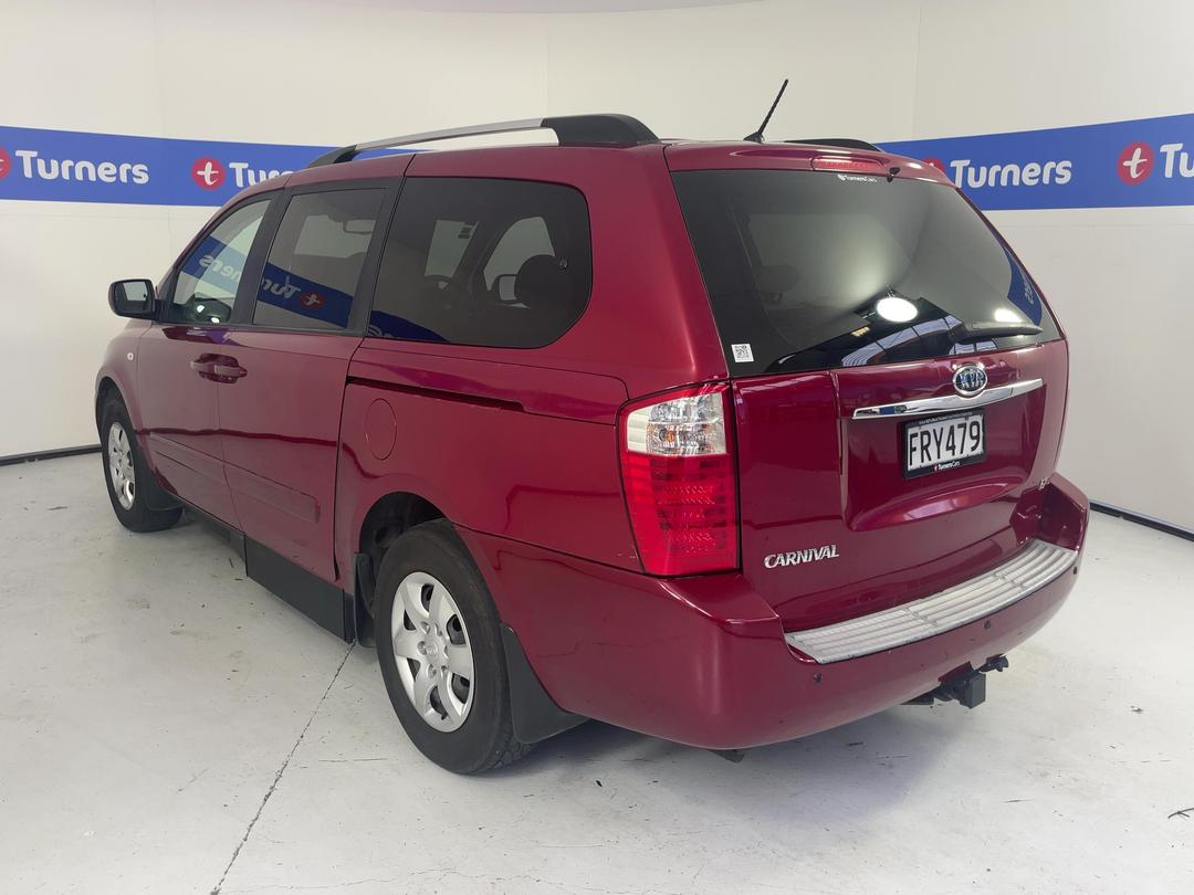 Photo '5' of KIA Carnival