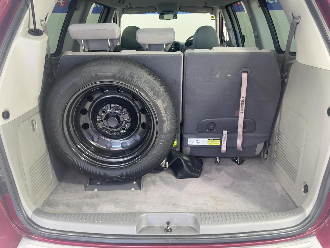 Photo '14' of KIA Carnival
