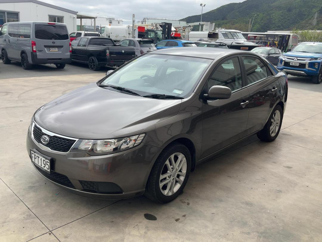 Photo '4' of KIA Cerato LX Photo '4' of KIA Cerato LX