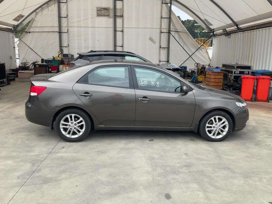 Photo '9' of KIA Cerato LX Photo '9' of KIA Cerato LX