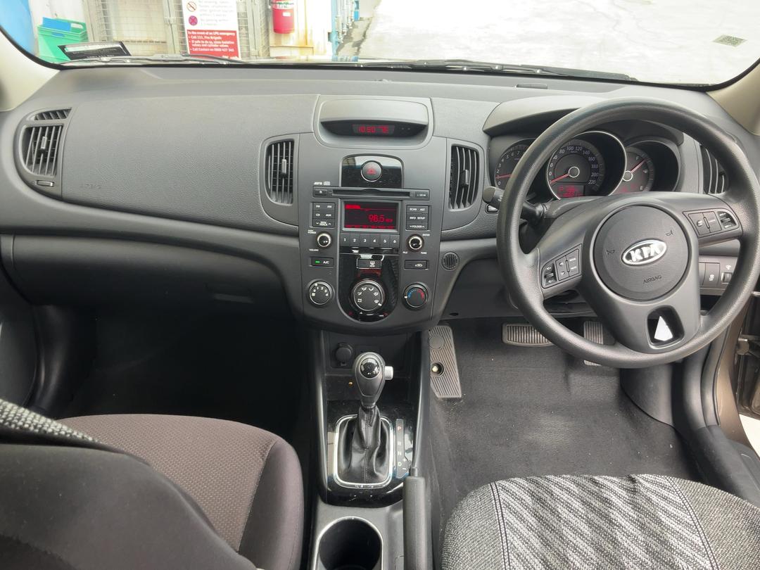 Photo '14' of KIA Cerato LX Photo '14' of KIA Cerato LX